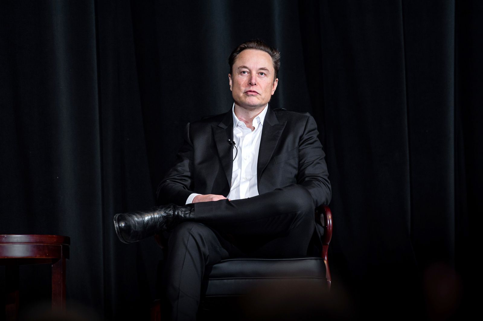 Tesla Approves Elon Musk's $1 Trillion Pay Package